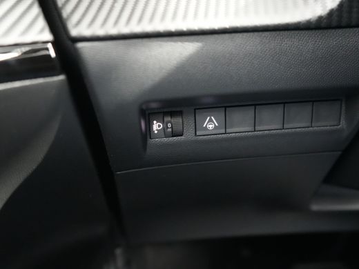 Peugeot 2008 1.2 Hybrid 136 Allure | Airco (automatisch) | Armsteun voor | Lichtmetalen velgen 17" ActivLease financial lease