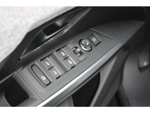 Peugeot 3008 1.2 Hybrid 136 GT | Automaat | Navigatie | Camera | Panorama/schuifdak | Lederen bekleding | 25.0... ActivLease financial lease