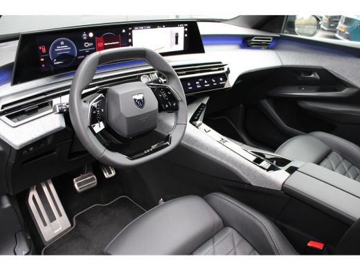 Peugeot 3008 1.2 Hybrid 136 GT | Automaat | Navigatie | Camera | Panorama/schuifdak | Lederen bekleding | 25.0... ActivLease financial lease