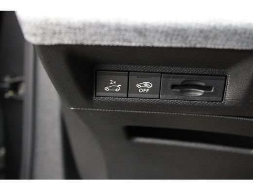 Peugeot 3008 1.2 Hybrid 136 GT | Automaat | Navigatie | Camera | Panorama/schuifdak | Lederen bekleding | 25.0... ActivLease financial lease