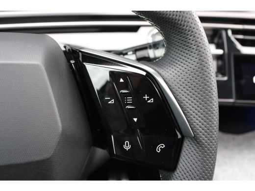 Peugeot 3008 1.2 Hybrid 136 GT | Automaat | Navigatie | Camera | Panorama/schuifdak | Lederen bekleding | 25.0... ActivLease financial lease