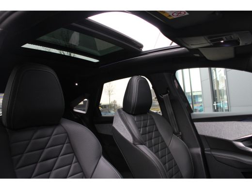 Peugeot 3008 1.2 Hybrid 136 GT | Automaat | Navigatie | Camera | Panorama/schuifdak | Lederen bekleding | 25.0... ActivLease financial lease