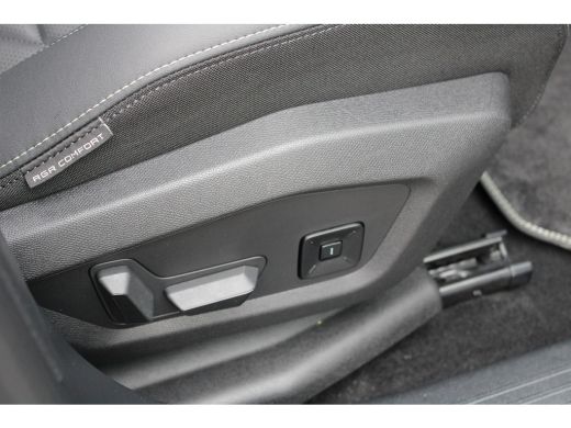 Peugeot 3008 1.2 Hybrid 136 GT | Automaat | Navigatie | Camera | Panorama/schuifdak | Lederen bekleding | 25.0... ActivLease financial lease