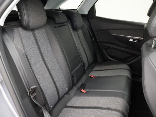 Peugeot 3008 1.2 PT 130 PK AUT. + TREKHAAK | 18 INCH | CAMERA | APPLE CARPLAY ActivLease financial lease