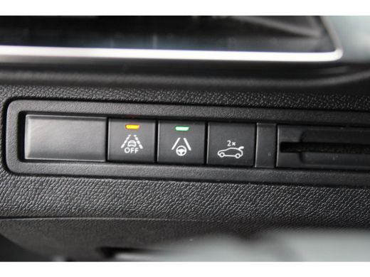 Peugeot 5008 1.2 PureTech Blue Lease GT | Automaat | Navigatie | Camera | Focal | Massage | Stoelverwarming | ... ActivLease financial lease