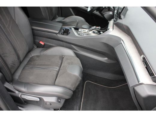 Peugeot 5008 1.2 PureTech Blue Lease GT | Automaat | Navigatie | Camera | Focal | Massage | Stoelverwarming | ... ActivLease financial lease