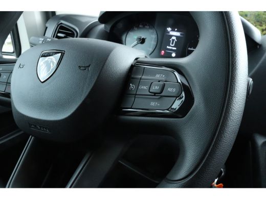 Peugeot Boxer 2.2 BlueHDi 180 S&S L3H2 3.5t | Achteruitrijcamera | Airco | Cruise control ActivLease financial lease