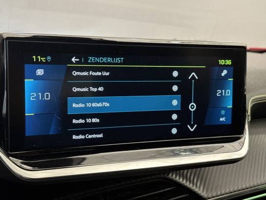 Peugeot e-2008 EV GT 50 kWh 3-FASE | Camera | Leder\Stof | Clima | Cruise | Keyless | 17'' Lichtmetaal | 3D dash... ActivLease financial lease