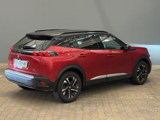 Peugeot e-2008 EV GT 50 kWh 3-FASE | Camera | Leder\Stof | Clima | Cruise | Keyless | 17'' Lichtmetaal | 3D dash... ActivLease financial lease