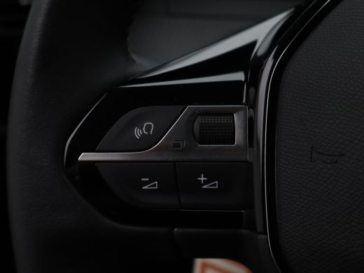 Peugeot e-208 EV Active Pack 50 kWh | Airco (automatisch) | Apple Carplay/Android Auto|telefoonintegratie premi... ActivLease financial lease