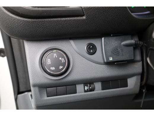 Peugeot e-Expert Long Asphalt 75 kWh Camera | Trekhaak | Houten Vloer | Keyless | Parkeersensoren | Navigatie | Ca... ActivLease financial lease