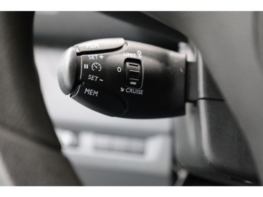 Peugeot e-Expert Long Asphalt 75 kWh Camera | Trekhaak | Houten Vloer | Keyless | Parkeersensoren | Navigatie | Ca... ActivLease financial lease