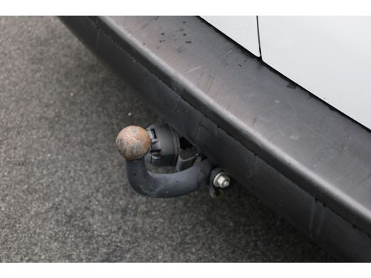 Peugeot e-Expert Long Premium 75 kWh Trekhaak | Cruise | Airco | Carplay | Parkeersensoren | Touchscreen | Houten ... ActivLease financial lease