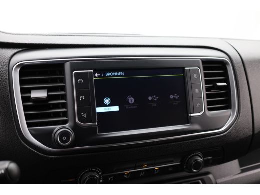 Peugeot e-Expert Long Premium 75 kWh Trekhaak | Houten Vloer | Carplay | Airco | Cruise | DAB | Parkeersensoren | ... ActivLease financial lease