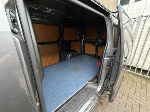 Peugeot Expert 2.0 BlueHDI 180 AUTOMAAT CarPlay/cruise control/camera ActivLease financial lease