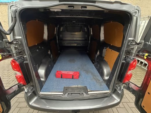 Peugeot Expert 2.0 BlueHDI 180 AUTOMAAT CarPlay/cruise control/camera ActivLease financial lease