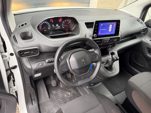 Peugeot Partner 1.2 PureTech 111PK Benzine Premium CarPlay/cruice control/navi ActivLease financial lease