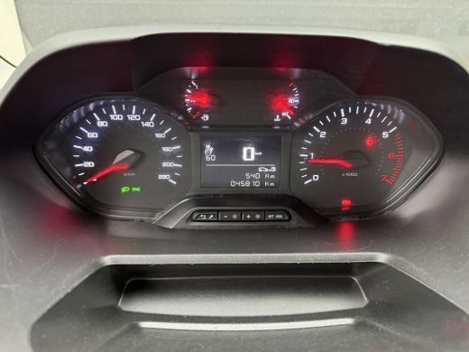 Peugeot Partner 1.2 PureTech 111PK Benzine Premium CarPlay/cruice control/navi ActivLease financial lease