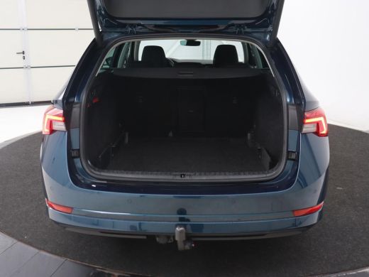 Skoda Octavia 1.0 TSI Business Edition | Stoelverwarming | Trekhaak | Camera | Head-Up | Stuurverwarming | Carp... ActivLease financial lease