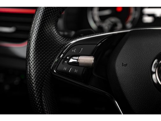 Skoda Scala 1.0 TSI 110 PK Sport Business Carplay | Trekhaak | Led verlichting | Sportstoelen ActivLease financial lease