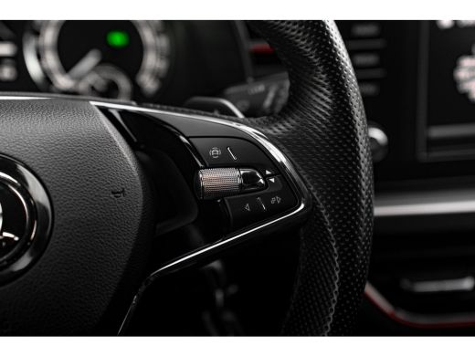 Skoda Scala 1.0 TSI 110 PK Sport Business Carplay | Trekhaak | Led verlichting | Sportstoelen ActivLease financial lease