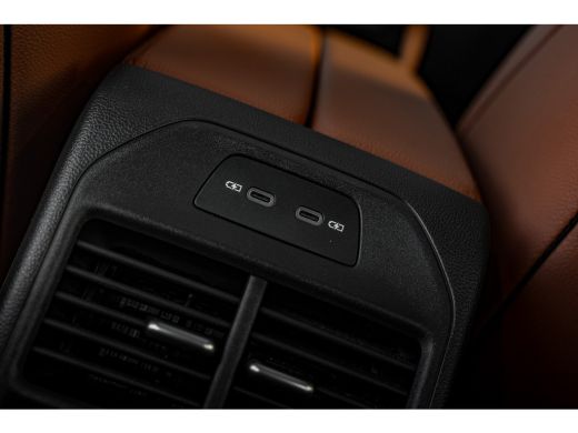 Skoda Superb Combi 1.5 TSI 150 PK MHEV Lauren & Klement Panoramadak | Trekhaak | Massage functie | Keyless | A... ActivLease financial lease