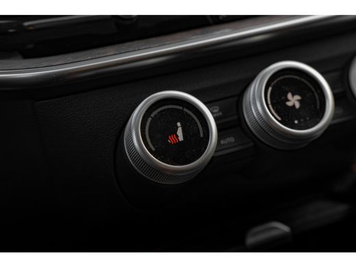 Skoda Superb Combi 1.5 TSI 150 PK MHEV Lauren & Klement Panoramadak | Trekhaak | Massage functie | Keyless | A... ActivLease financial lease