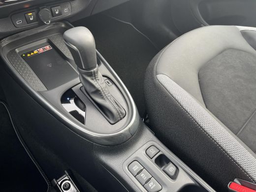 Toyota Aygo Hybrid 115 GR Sport | Apple CarPlay/Android auto | Achteruitrijcamera | Verwarmde voorstoelen ActivLease financial lease