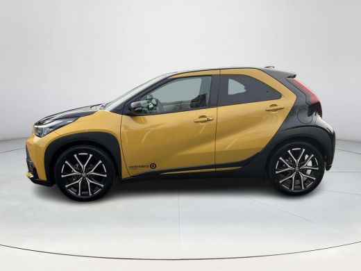 Toyota Aygo Hybrid 115 GR Sport | Apple CarPlay/Android auto | Achteruitrijcamera | Verwarmde voorstoelen ActivLease financial lease