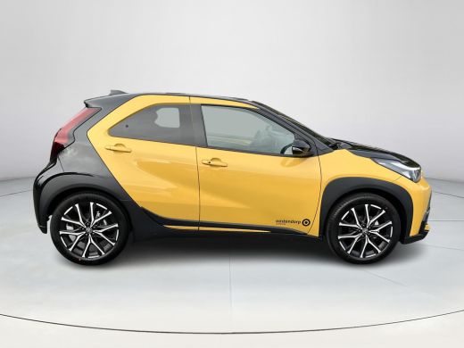 Toyota Aygo Hybrid 115 GR Sport | Apple CarPlay/Android auto | Achteruitrijcamera | Verwarmde voorstoelen ActivLease financial lease