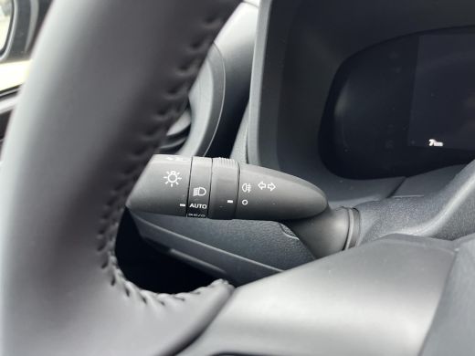 Toyota Aygo Hybrid 115 play | Uit voorraad leverbaar | &euro; 500 extra inruilwaarde | ActivLease financial lease