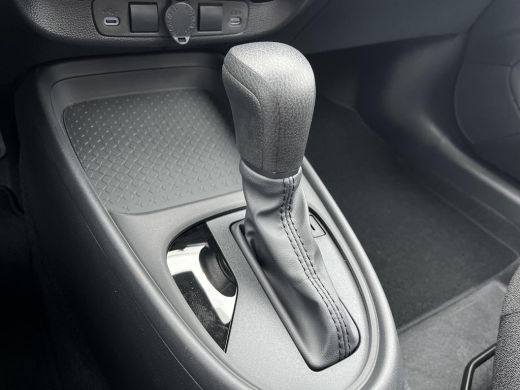 Toyota Aygo Hybrid 115 play | Uit voorraad leverbaar | &euro; 500 extra inruilwaarde | ActivLease financial lease