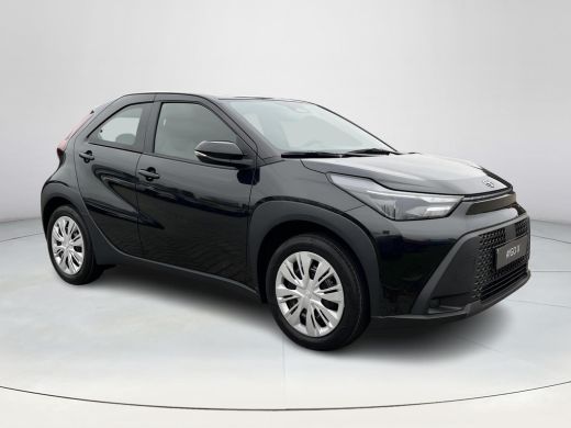 Toyota Aygo Hybrid 115 play | Uit voorraad leverbaar | &euro; 500 extra inruilwaarde | ActivLease financial lease