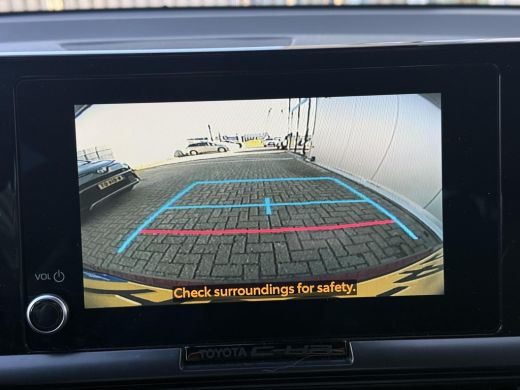 Toyota C-HR 1.8 Hybrid 140 Dynamic **DODEHOEK DETECTIE/ KEYLESS/ PARKERSENSOREN/ GARANTIE** ActivLease financial lease