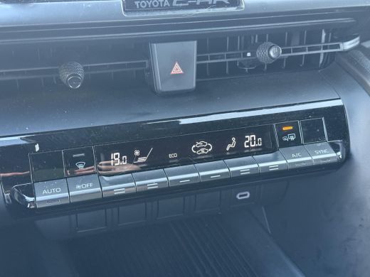 Toyota C-HR 1.8 Hybrid 140 Dynamic **DODEHOEK DETECTIE/ KEYLESS/ PARKERSENSOREN/ GARANTIE** ActivLease financial lease