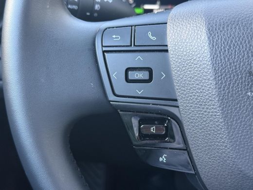 Toyota C-HR 1.8 Hybrid 140 Dynamic **DODEHOEK DETECTIE/ KEYLESS/ PARKERSENSOREN/ GARANTIE** ActivLease financial lease