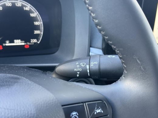 Toyota C-HR 1.8 Hybrid 140 Dynamic **DODEHOEK DETECTIE/ KEYLESS/ PARKERSENSOREN/ GARANTIE** ActivLease financial lease