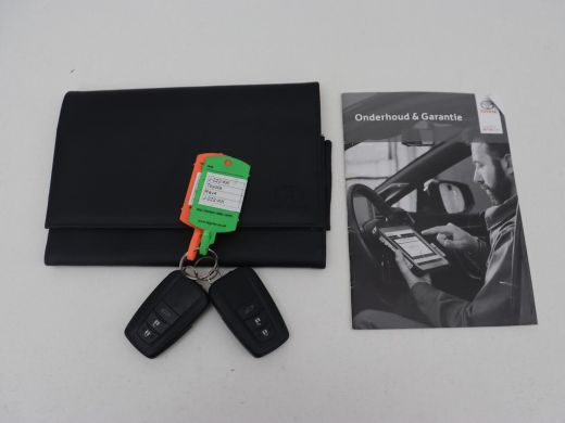 Toyota RAV4 2.5 Hybrid Dynamic | 1e eigenaar | 360 Camera | Trekhaak | Adaptive cruise | Navigatie | Keyless ... ActivLease financial lease