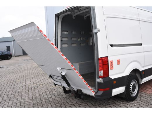 Volkswagen Crafter 30 2.0 TDI L3H3 Laadklep *1ste Eigenaar*Leer*Navigatie* ActivLease financial lease