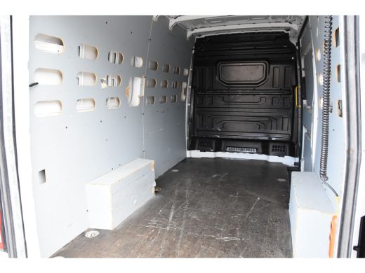 Volkswagen Crafter 30 2.0 TDI L3H3 Laadklep *1ste Eigenaar*Leer*Navigatie* ActivLease financial lease