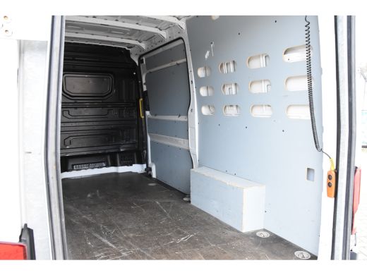 Volkswagen Crafter 30 2.0 TDI L3H3 Laadklep *1ste Eigenaar*Leer*Navigatie* ActivLease financial lease