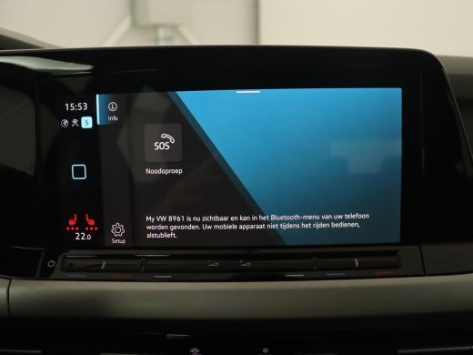 Volkswagen Golf 1.5 eTSI Life | Stoelverwarming | Carplay | Massage | Adaptive cruise | Navigatie | Sfeerverlicht... ActivLease financial lease