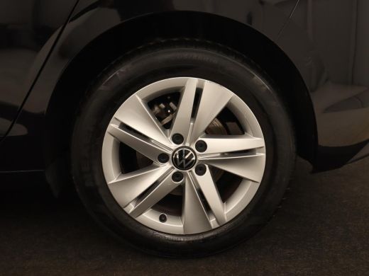 Volkswagen Golf 1.5 eTSI Life | Stoelverwarming | Carplay | Massage | Adaptive cruise | Navigatie | Sfeerverlicht... ActivLease financial lease