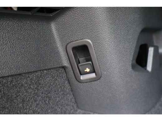 Volkswagen Golf 204PK 1.5 eHybrid Life Edition | Achteruitrijcamera | Apple Carplay/Android Auto|telefoonintegrat... ActivLease financial lease