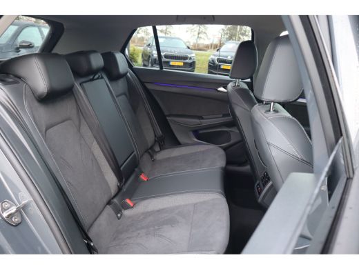 Volkswagen Golf 204PK 1.5 eHybrid Life Edition | Achteruitrijcamera | Apple Carplay/Android Auto|telefoonintegrat... ActivLease financial lease