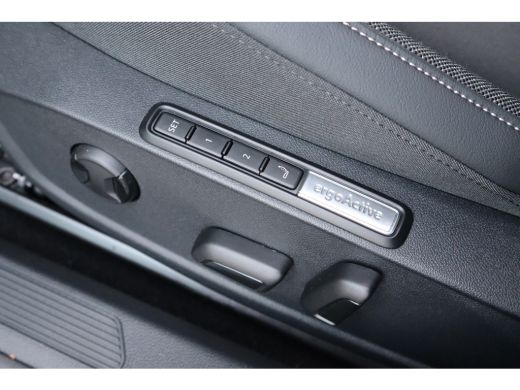 Volkswagen Golf 204PK 1.5 eHybrid Life Edition | Achteruitrijcamera | Apple Carplay/Android Auto|telefoonintegrat... ActivLease financial lease