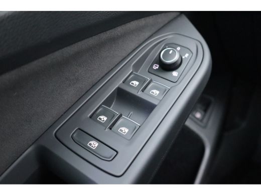 Volkswagen Golf 204PK 1.5 eHybrid Life Edition | Achteruitrijcamera | Apple Carplay/Android Auto|telefoonintegrat... ActivLease financial lease