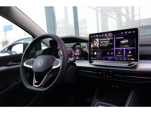 Volkswagen Golf 204PK 1.5 eHybrid Life Edition | Achteruitrijcamera | Apple Carplay/Android Auto|telefoonintegrat... ActivLease financial lease
