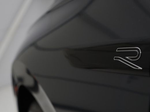 Volkswagen Golf Variant 1.5 eTSI R-Line | Stoel & stuurverwarming | Camera | Sportstoelen | Sfeerverlichting | Digital Co... ActivLease financial lease