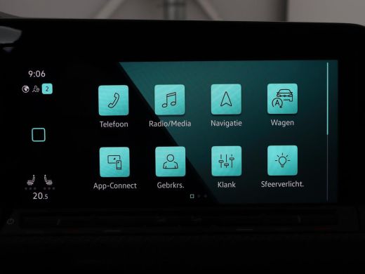 Volkswagen Golf Variant 1.5 eTSI R-Line | Stoel & stuurverwarming | Camera | Sportstoelen | Sfeerverlichting | Digital Co... ActivLease financial lease